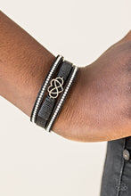 Load image into Gallery viewer, Hustlin Heart - Black - Bracelet