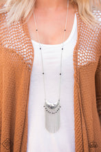 Load image into Gallery viewer, Desert Trance - Black - Necklace
