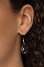 Load image into Gallery viewer, Socialite Social - Black - Necklace