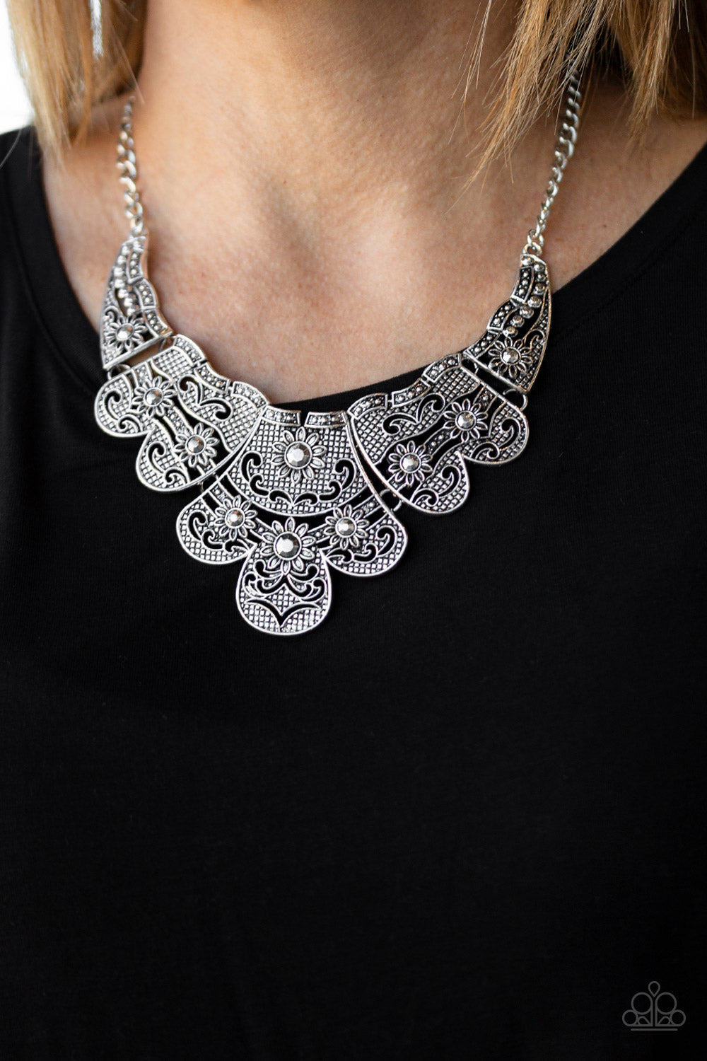 Mess With The Bull - Silver - Necklace