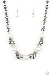 Hollywood HAUTE Spot - White - Necklace