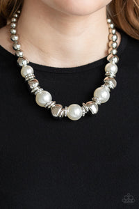 Hollywood HAUTE Spot - White - Necklace