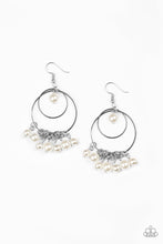 Load image into Gallery viewer, New York Attraction - White - Earrings
