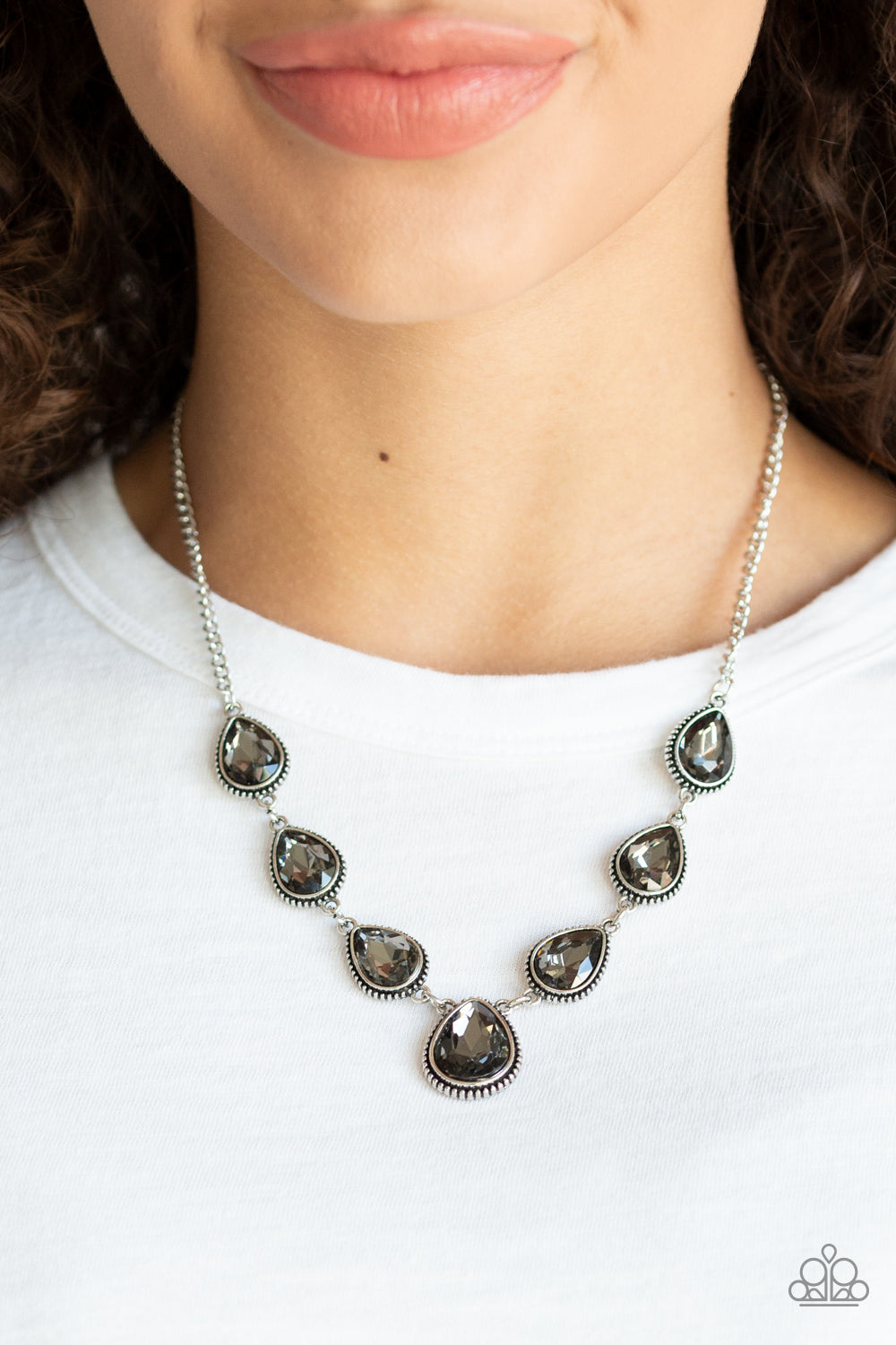 Socialite Social - Silver - Necklace