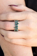 Load image into Gallery viewer, Daisy Dazzle - Green
