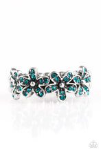 Load image into Gallery viewer, Daisy Dazzle - Blue
