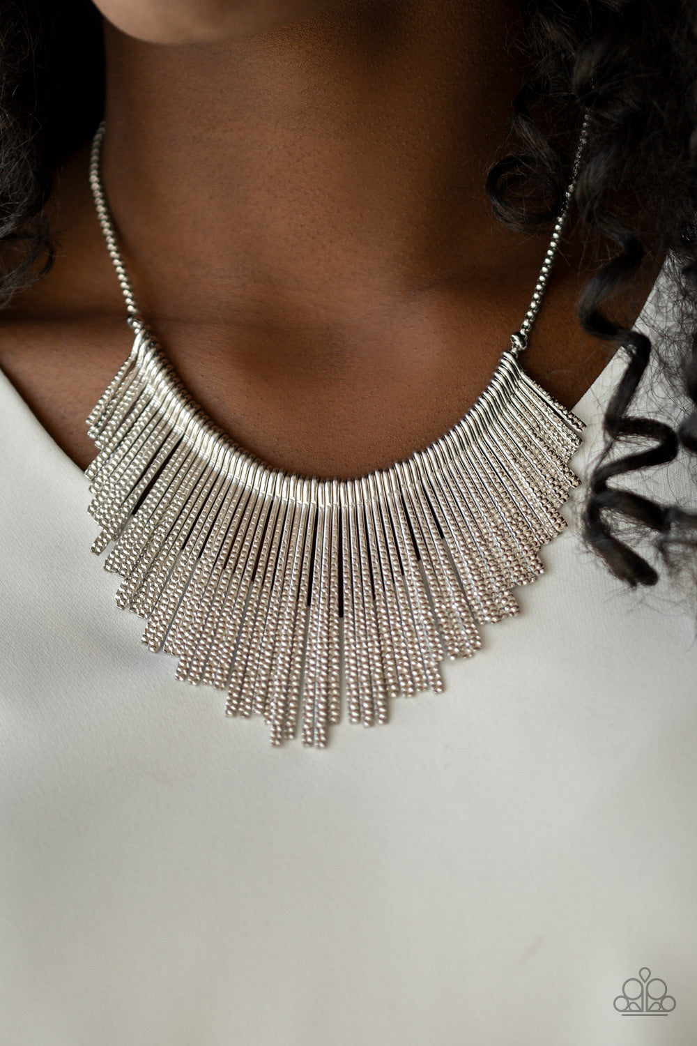 Metallic Mane - Silver - Necklace