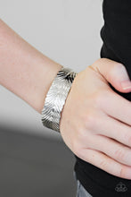 Load image into Gallery viewer, Ruffle Feathers - Silver
