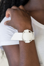 Load image into Gallery viewer, Simply Stylish - White
