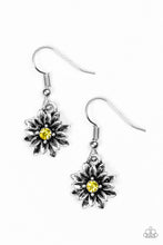 Load image into Gallery viewer, Diamonds and Daisies - Yellow
