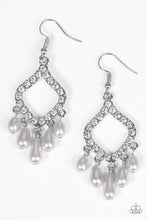 Load image into Gallery viewer, Divinely Diamond - Silver
