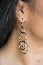 Load image into Gallery viewer, Chic Circles - Black
