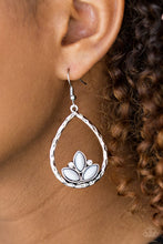 Load image into Gallery viewer, Lotus Laguna - Silver
