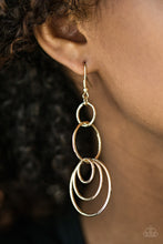 Load image into Gallery viewer, Chic Circles - Gold
