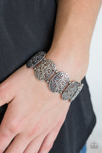 Load image into Gallery viewer, Everyday Elegance - Black
