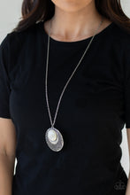Load image into Gallery viewer, Medallion Meadow - White
