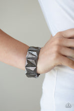 Load image into Gallery viewer, Metallic Geode - Black
