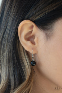 Everyone Scatter! - Black - Necklace