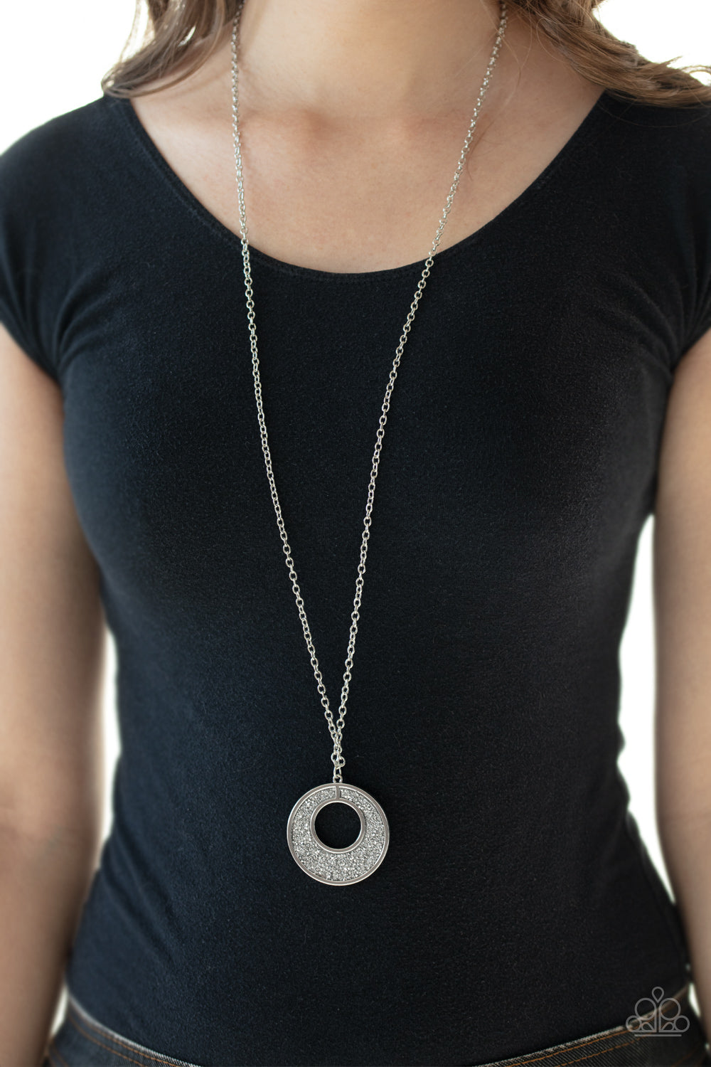 Glitzy Glow - Silver - Necklace
