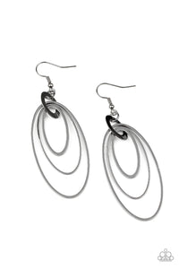 Shimmer Surge - Black - Earrings