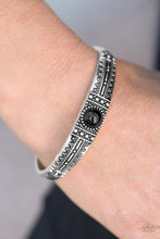 Load image into Gallery viewer, Singing Sahara - Black - Bracelet
