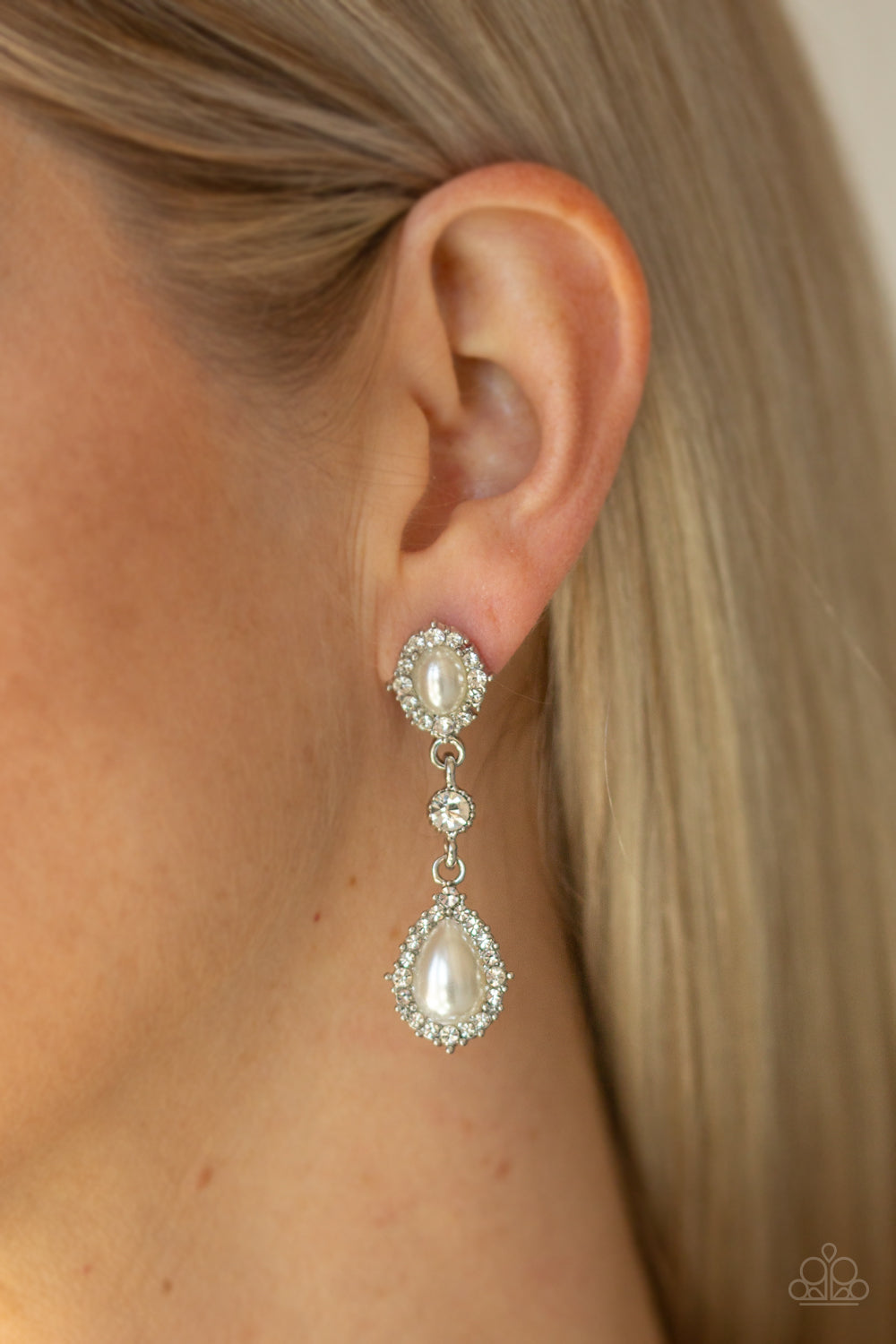 All-GLOWING - White - Earrings